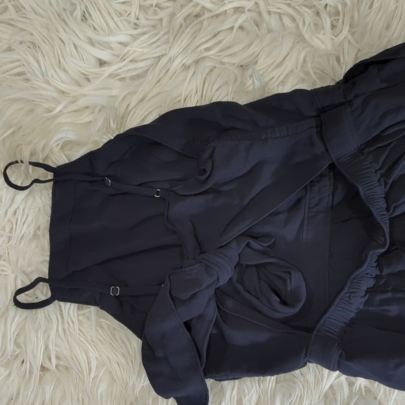 Abercrombie open tie back jumpsuit - Picture 4 of 5